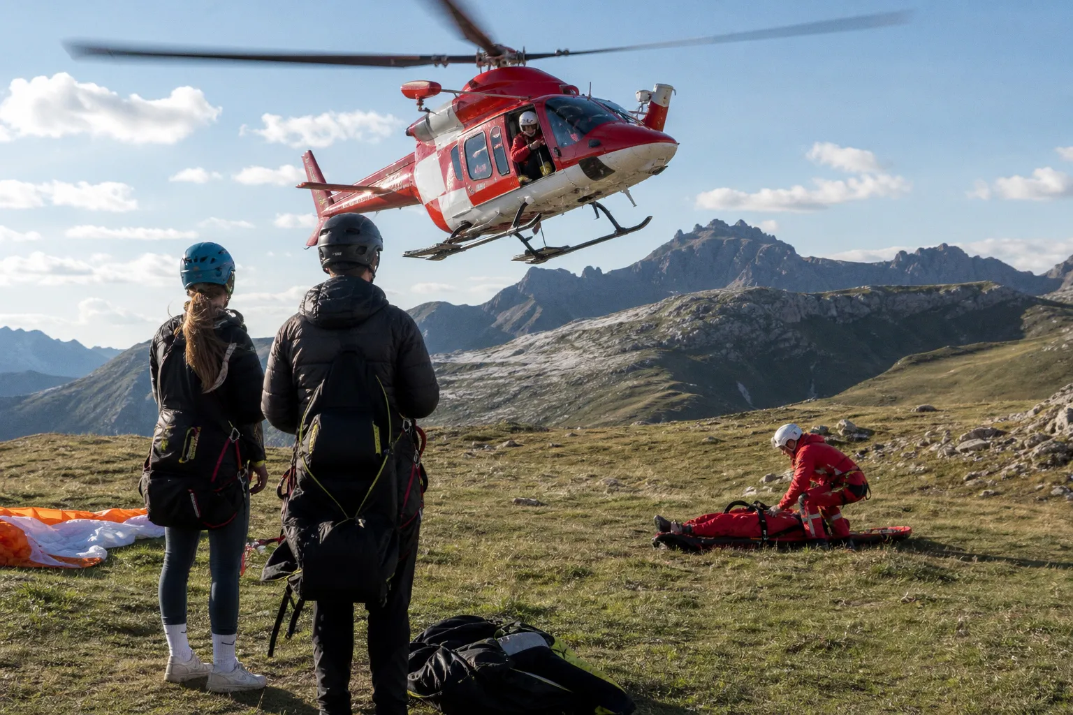 Canicule en altitude : pourquoi la Rega multiplie les secours en montagne