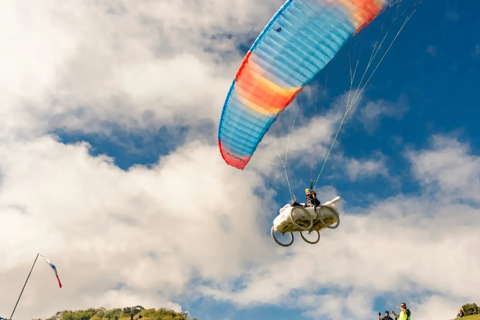 Coupe Icare 2026 : six jours de festivités aériennes à Saint-Hilaire
