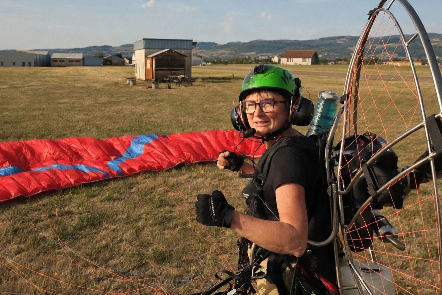 Laure Déroche : comment l'ex-maire de Roanne a concrétisé son rêve de voler en paramoteur