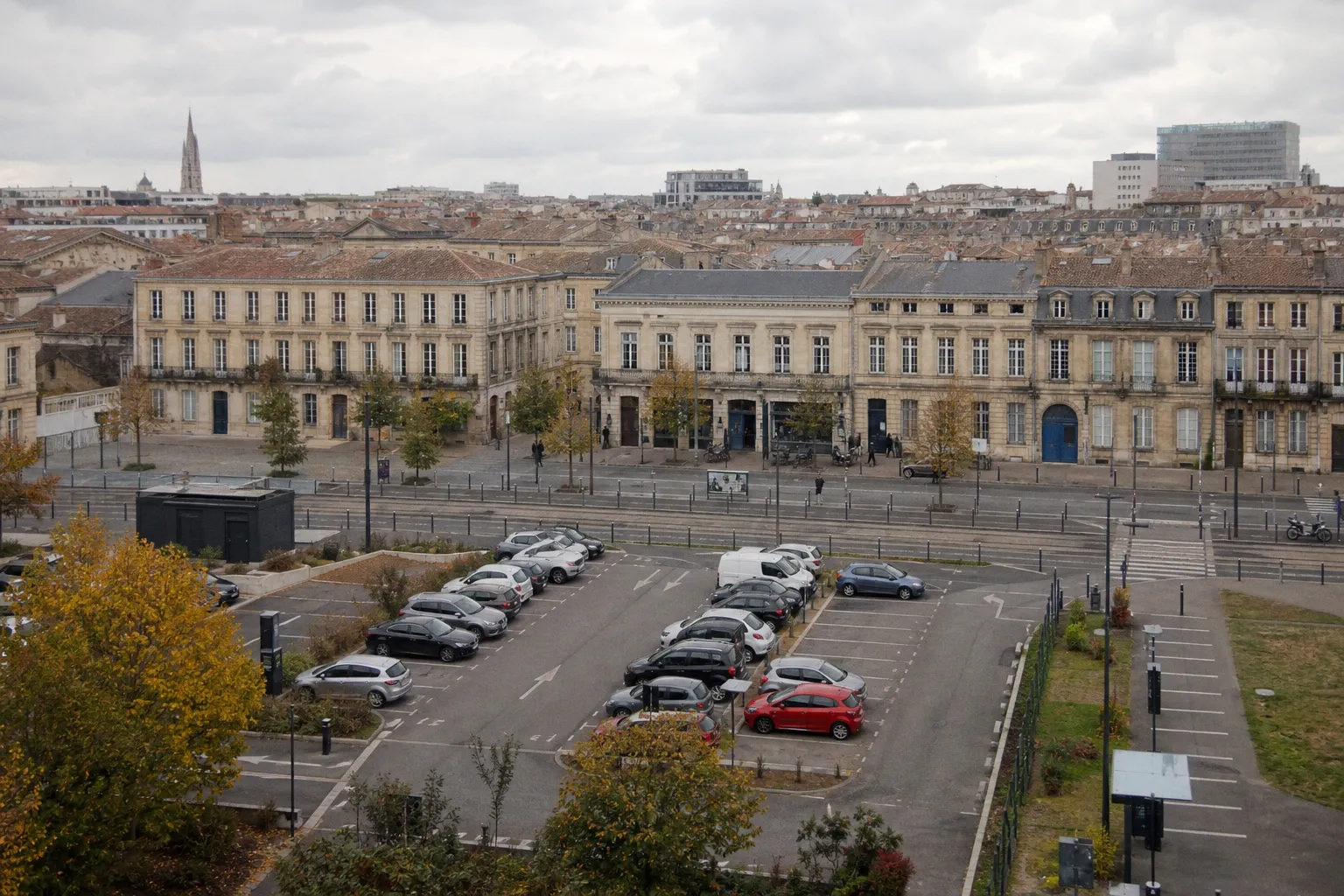 Location de voiture à Bordeaux : le guide complet