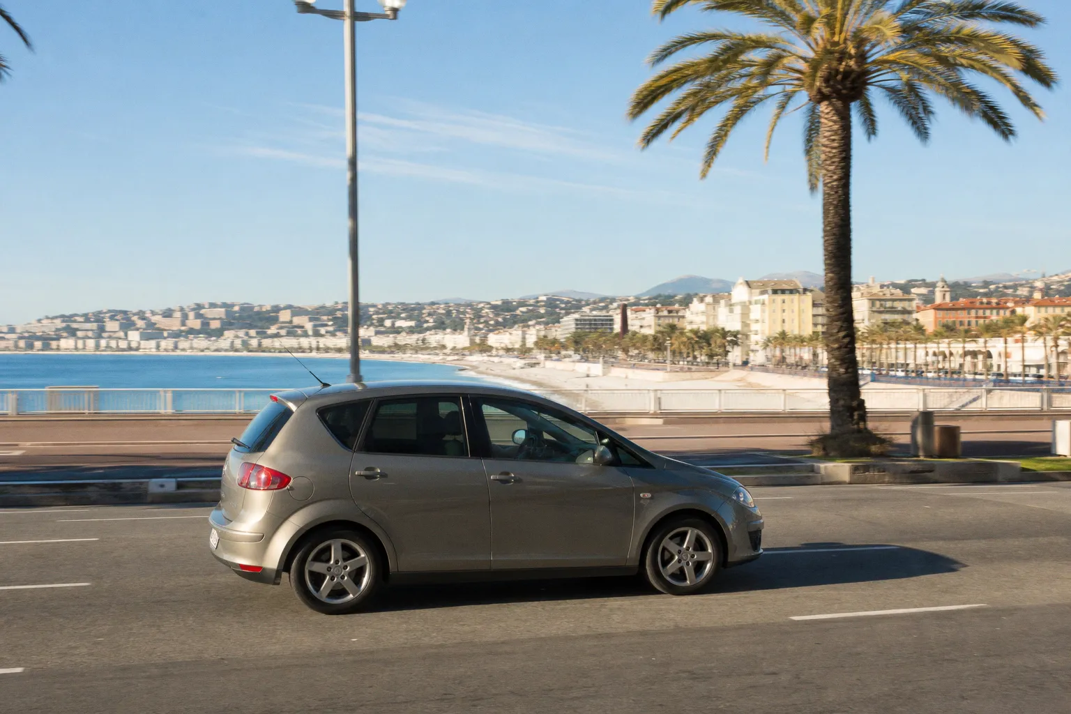 Guide pratique de la location de voiture à Nice