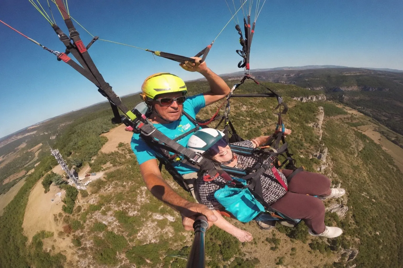 Parapente : apprivoiser le vide grâce à la réalité virtuelle et aux baptêmes en tandem