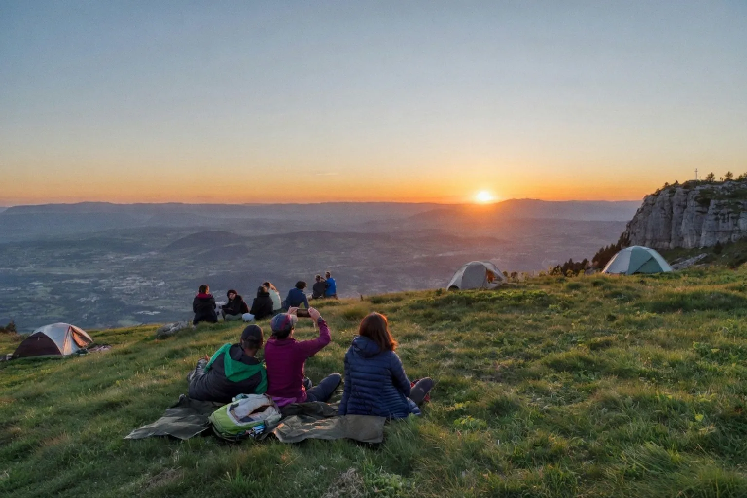 Surtourisme dans les Alpes : faut-il restreindre l'accès aux sites de montagne ?